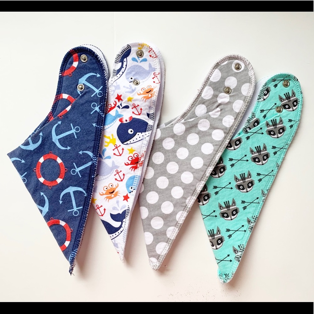 💕 Drool Bibs (Set of 4)